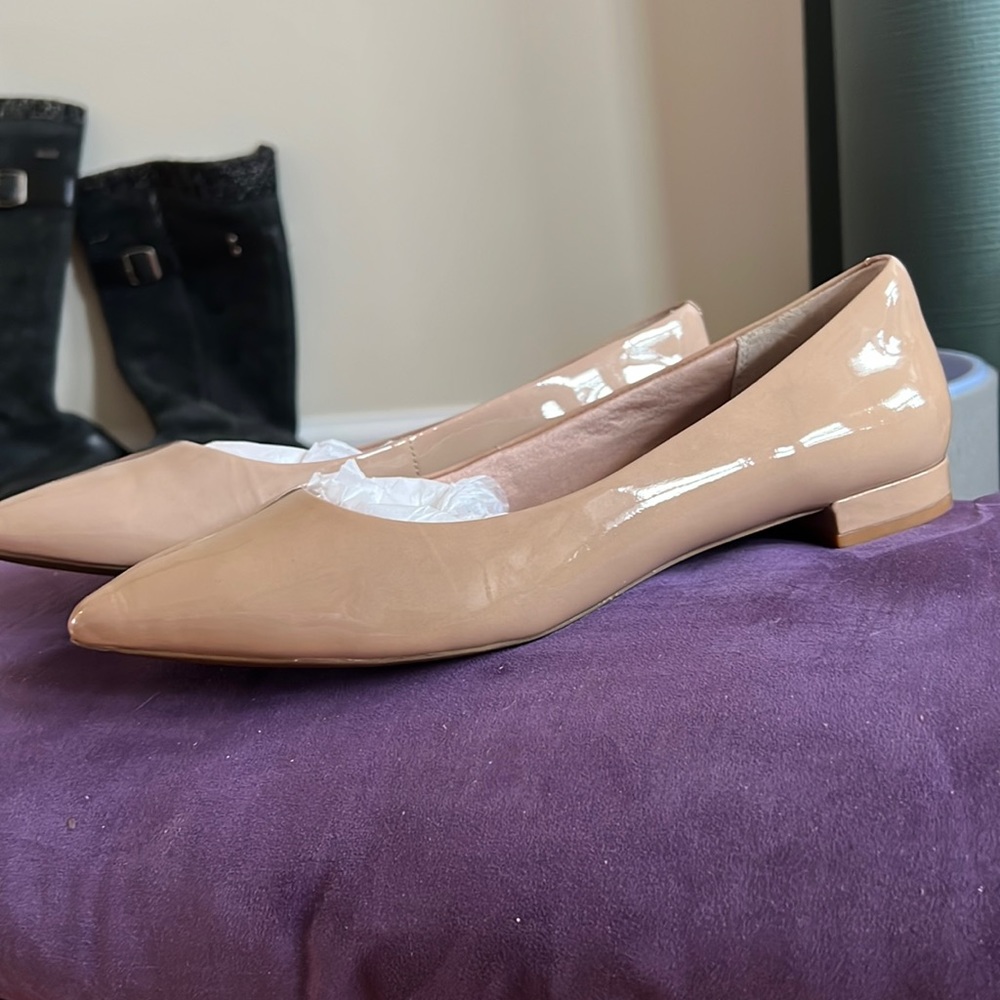 Nude Patent Leather Rockport pointy toe flats